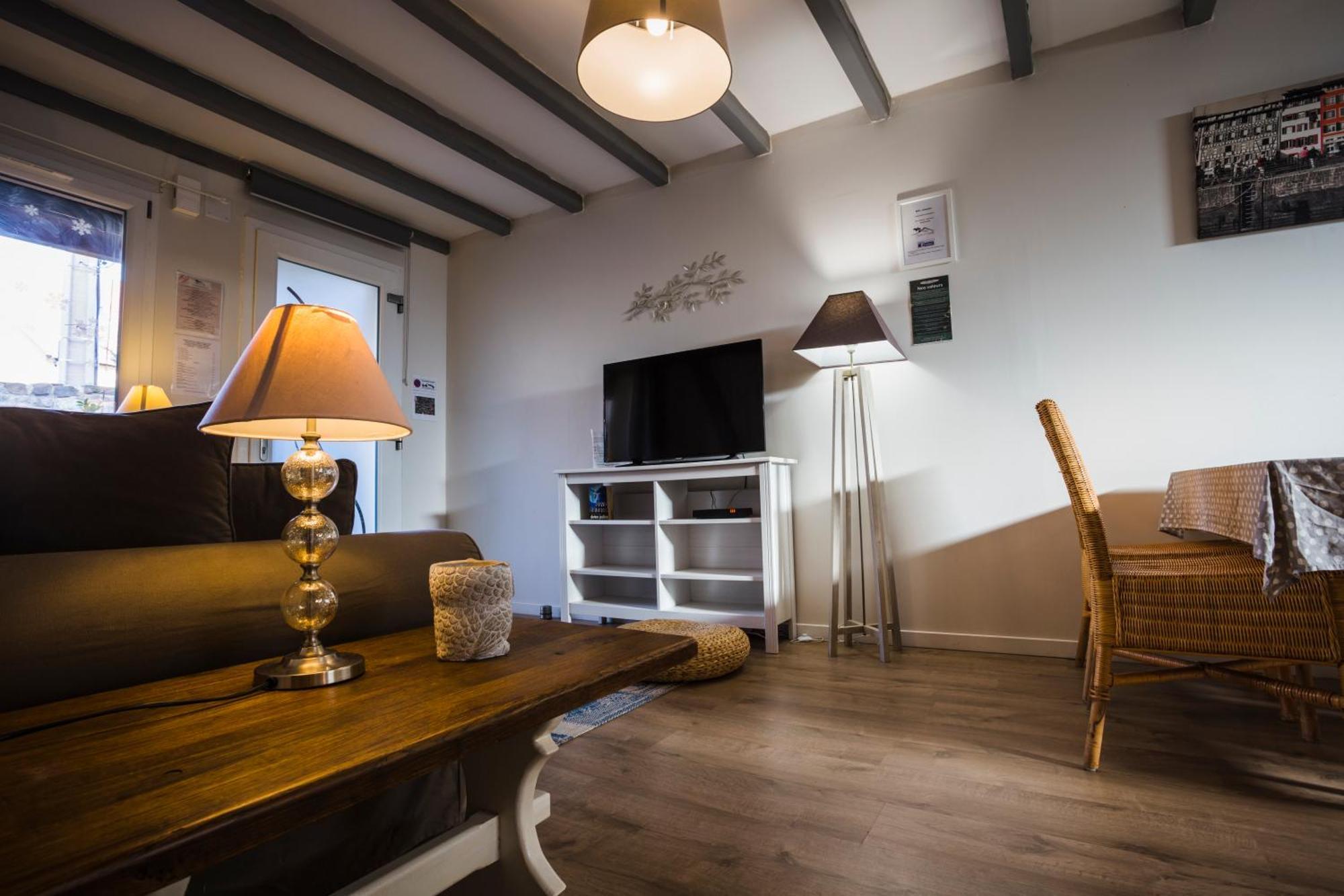 Meubles De Tourisme Griotte Et Cannelle Apartment Bergbieten Phòng bức ảnh